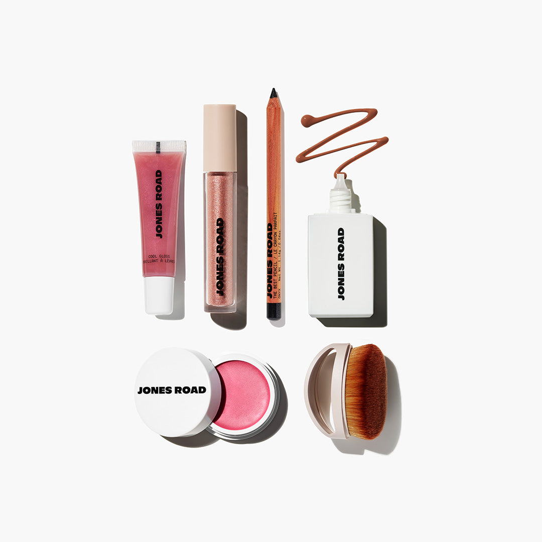 Makeuptravelkit_light.jpg
